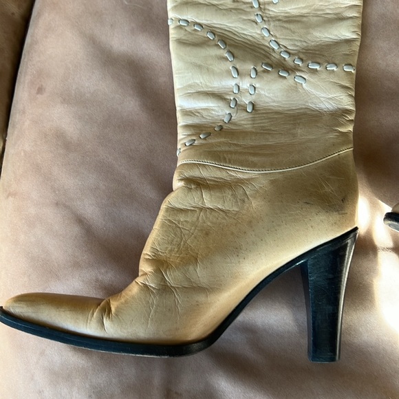 Vivian Lee Metallic Gold Tan Boot w/Embellished Pearl Bronze Lacing.  Sz 37 - Picture 3 of 13